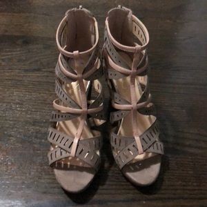 Jessica Simpson heels